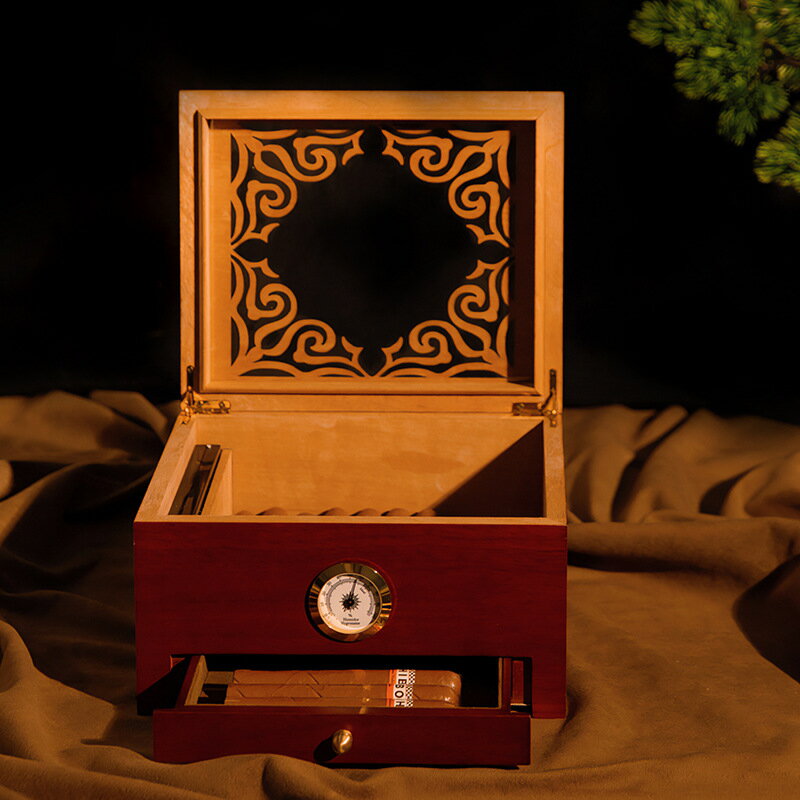 【19-27日！15%OFFクーポン配布中】送料無料 葉巻ケース シガーケース 保湿 携帯 喫煙器具 木製葉巻ケース 松木製品 ポータブル 父の日 贈り物 プレゼント 松木 シガー 収納用