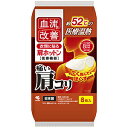 製品説明 製品詳細 〇衣類に貼る約52℃※1の医療温熱 ※1 温熱シートの発熱温度（JIS S4100に基づいて測定） 〇温熱により血流改善し、肩などのコリをほぐします。 〇首・肩の痛みに合わせて角度を調整できるので、首・肩にピッタリとフィットします。 〇両肩のコリを1枚でほぐす幅26cmのワイドサイズです。 〇約52℃※1の温熱です。コリ改善に適した温度が8時間持続※2します。 ※1：温熱シートの発熱温度（JIS S4100に基づいて測定） ※2：40℃以上の発熱が持続する時間 使用目的 ＜使用目的＞ 温熱治療 ＜温熱効果＞ ・筋肉のこりをほぐす ・神経痛、筋肉痛の痛みの緩解 ・血行をよくする ・筋肉の疲れをとる ・疲労回復 ・胃腸の働きを活発にする 規格 サイズ：26cm×9.5cm 持続時間：約8時間 内容量　：8枚 使用方法 1.使用直前に袋から温熱シートを取り出す。 2.温熱シート中央下部のつながっている部分を手で切り離す。（上部のつながっている部分は切り離さない。） 3.はく離シートをはがす。 4.肌に直接触れないよう、もまずに衣類のエリに合わせて温熱シートの角度を調整して衣類に貼る。 ！衣類の上から貼るタイプです！ 使用上の注意 1．使用注意（次の方は慎重に使用すること） (1)皮フの弱い方 [やけどになりやすい] (2)高齢者 [生理機能が低下していることが多く、やけどすることがある] 2．重要な基本的注意 1)次の方は使用前に医師または薬剤師に相談する。 (1)今までに薬や化粧品などによるアレルギー症状（例えば発疹、発赤、かゆみ、かぶれなど）をおこしたことがある方 (2)糖尿病など、温感や血行に障がいをお持ちの方 (3)妊娠中の方 (4)貼り薬や塗り薬を使用する方 2)肌に赤み、かゆみ、痛みなどのやけどの症状がでたときはすぐに使用を中止し、皮フ科医等に相談する。 3)使用中の注意事項 (1)低温やけど防止のための注意 低温やけどは、体温より高い温度の発熱体を長時間当てていると紅斑、水疱等の症状をおこすやけどをいう。なお、自覚症状をともなわないで低温やけどになる場合もあるので注意する。 (2)熱いと感じたときや異常が認められる場合は、すぐにはがす。 ＜禁忌・禁止＞ 1．再使用禁止 2．肌に直接貼らない 3．次の方は使用しない (1)自らの意思ですぐにはがせない方 (2)手や足に血行障がいのある方 [(1)(2)重度のやけどになることがある] 4．次の部位には使用しない (1)粘膜、顔（目のまわりなど）[重度のやけどになることがある] (2)湿疹・かぶれ (3)傷口 (4)打撲・ねんざ [(2)～(4)症状が悪化することがある] メーカー 小林製薬株式会社 【お取り寄せ品】※メーカー側で予告なくデザインを変更する場合がございます。 ※配送先が沖縄県・離島の場合、別途運賃が発生いたします。 ※店舗側でご注文を確認後、配送料をお知らせいたします。