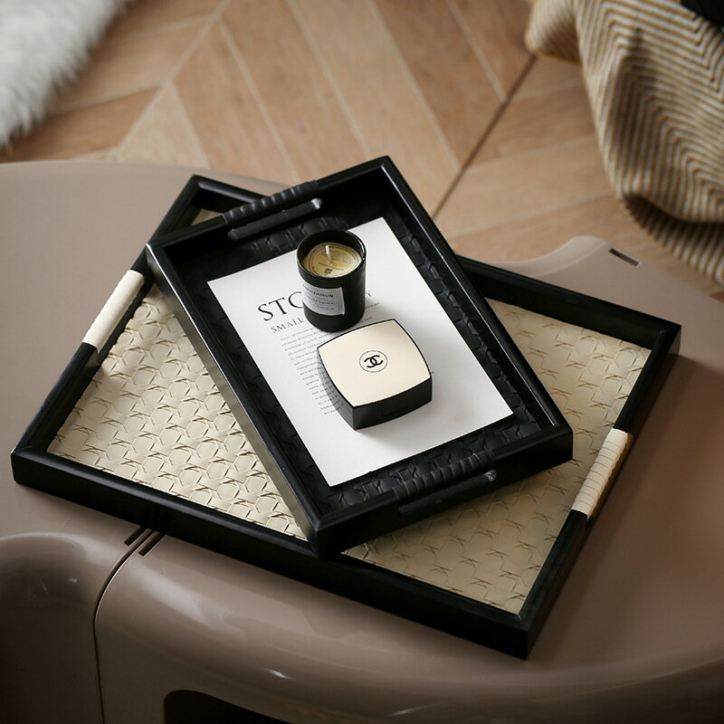 「ブラックフライデーお試し10%OFFクーポン」北欧風 トレー ブラック PUレザー 香炉トレー アロマディフューザー 置物トレイ インテリア雑貨 収納トレー 木製ベース 高級感 リビング 寝室 デコレーション