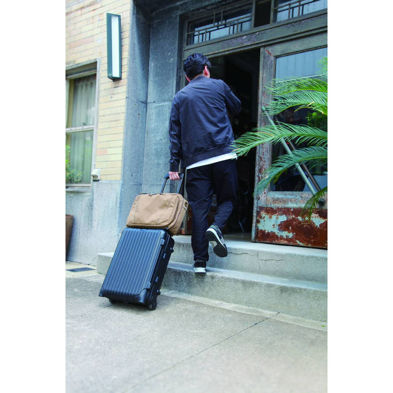 キャリーオン バックパック シンプル 旅行用品 25〜30L 仕事用 リュック タブレット ショルダー 新生活 おしゃれ クレエ POST シンプル