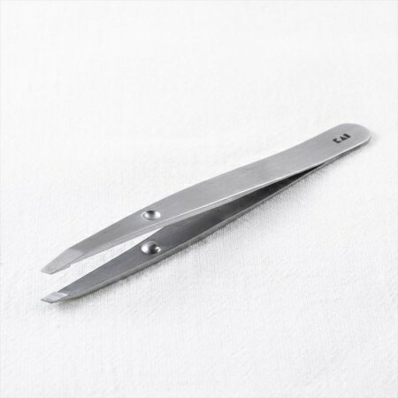 貝印 がっちりキャッチ毛抜き シルバー KQ3215 毛抜き 眉毛 メイク 便利 話題 高評価