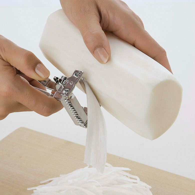 【エントリーでP10倍】 下村企販 スライサー スゴ切れ 千切り＆ツマ切りピーラー ステンレス製 日本製 千切り 便利 大根 人参 サラダ