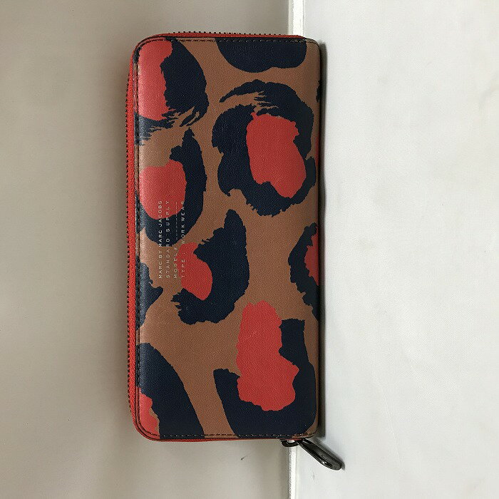 【中古】MARC BY MARC JACOBS ラウンドファスナー長財布 レオパード柄 豹柄 レザー レッド系[jgg]