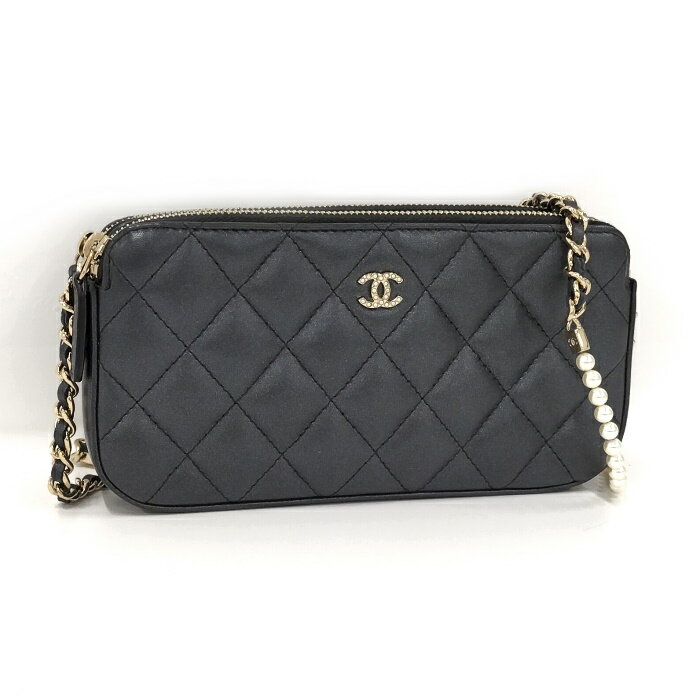 【中古】CHANEL チェーンウォレット マトラッセ ショルダーバッグ パール ラムスキン レザー ブラックのサムネイル
