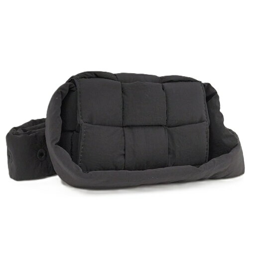 BOTTEGA VENETA バデット テック カセット ショルダーバッグ ナイロン ブラック【中古】 BOTTEGA VENETA バデット テック カセット ショルダーバッグ ナイロン ブラック【中古】