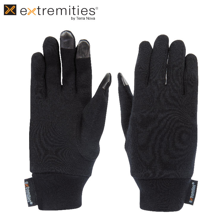 メリノウール100%の薄手インナーグローブです。天然素材の柔らかい肌触りと保温力が持続するのが特徴です。 ●タッチスクリーン対応 ●保温、速乾、防臭効果 カラー/ブラック(BK) サイズ/S,M,L 重量/35g 素材/メリノウール100% メーカー希望小売価格はメーカーサイトに基づいて掲載していますextremities by Terra Nova（エクストリミティズ バイ テラノヴァ） エクストリミティズはイギリスのテラノヴァ社が展開するクロージングブランドです。 25年以上にわたり過酷な状況下でも身体を保護するクロージングギアをデザイン、開発することで確かな評価を構築してきました。このエクストリミティズの帽子、グローブ、ゲイターは世界のトップアスリート達によって日々テストされています。エクストリミティズは独自素材の開発を含む技術と革新によって、最上級のクロージングギアを提供し続けています。