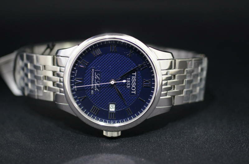 国内正規品TISSOT　ティソ「ル・ロックル」　自動巻きデイト　2021新色ブルー文字盤　ステンレスバンド　パワーマチック80搭載　T006.407.11.043.00【T0064071104300】
