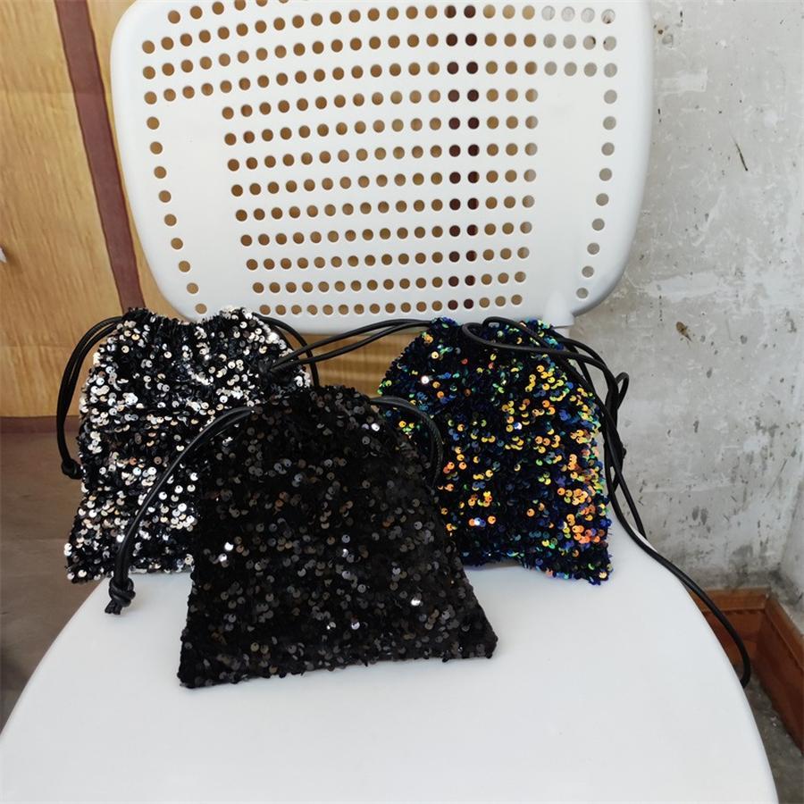 【大流行！！スパンコールバッグ】ミニバッグ　キラキラ　シルバー　レディース　バッグ　ポシェット　..