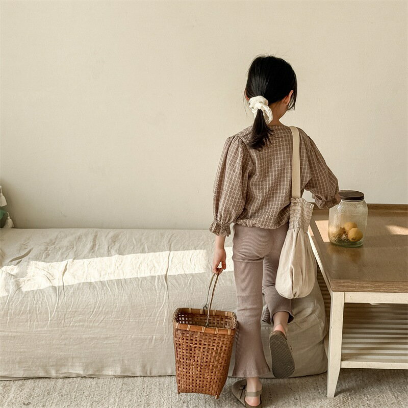 春の新作子供服 子供春服 韓国版刺繍レース泡袖シャツ 女の子上着