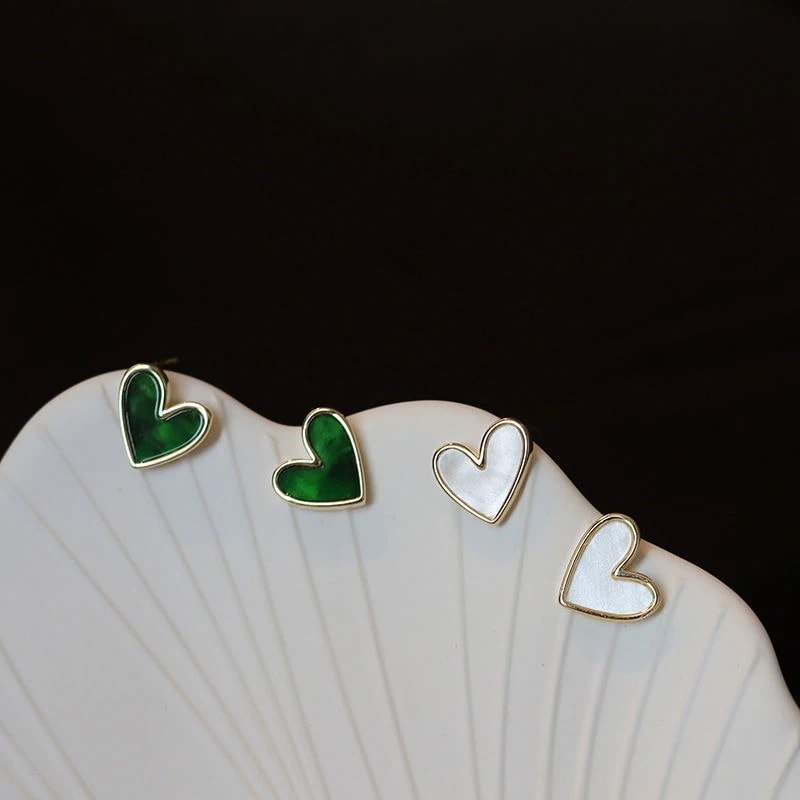 夏のピアス ピアス イヤリング 甘い愛のイヤリング新しい小さなシンプルな気質イヤリング 冬の耳元をおしゃれに
