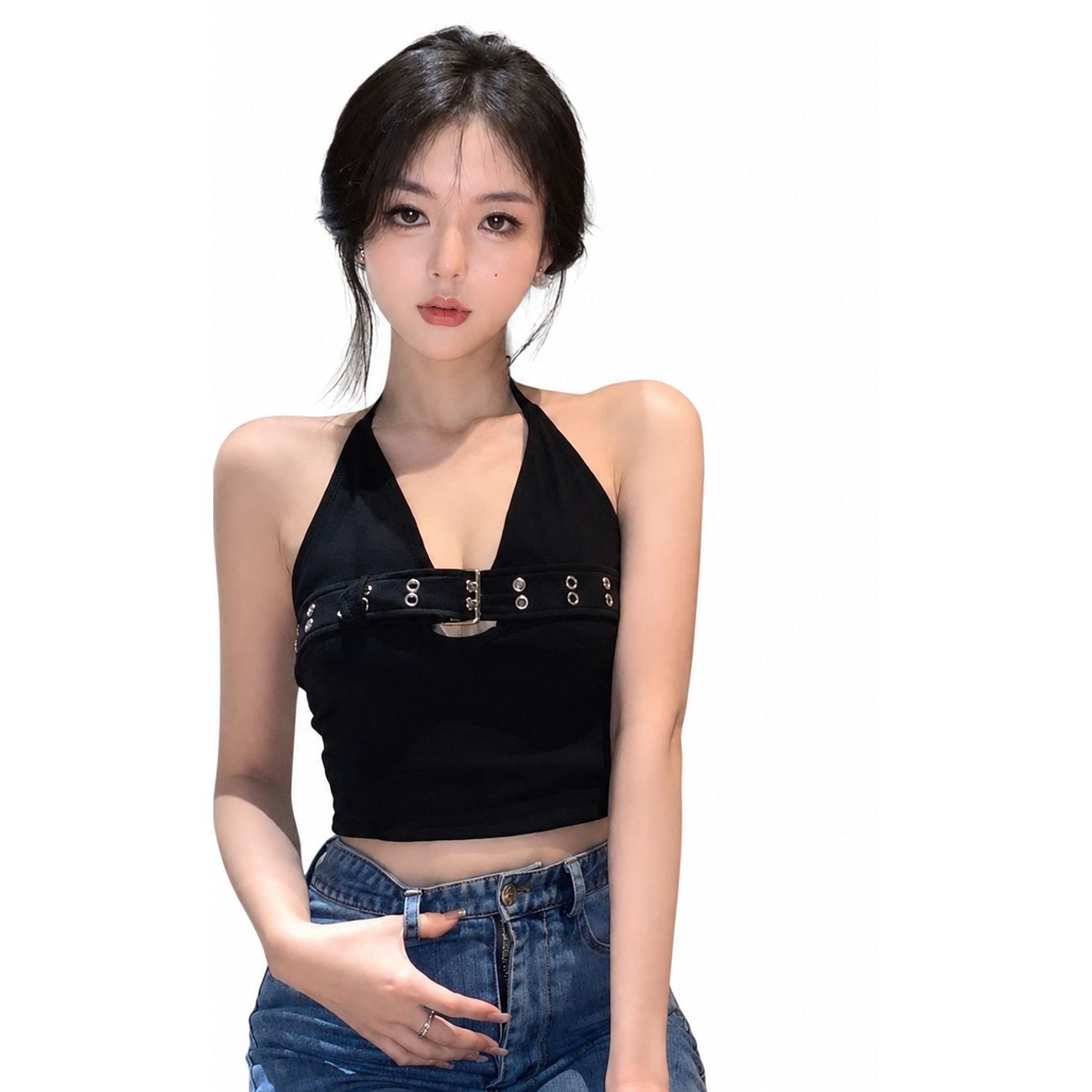 Rakuten - 【胸元あき】 ホルターネック キャミソール セクシー へそ出し ショート丈 クロップド トップス レディース タンクトップ ノースリーブ バックオープン 背中開き ベルト付 ハトメ 地雷系 サブカル ギャル ストリート ダンス 衣装 黒 ブラック 春 夏