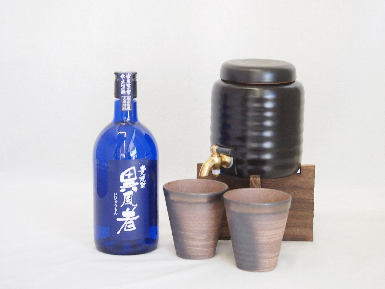 本格焼酎サーバー1000cc(18cm×24cm 1kg)三重県萬古焼き備前金彩ペアカップ(200ml×2個)瑞鷹 本格麦焼酎 異風者 (熊本県) 720ml×...