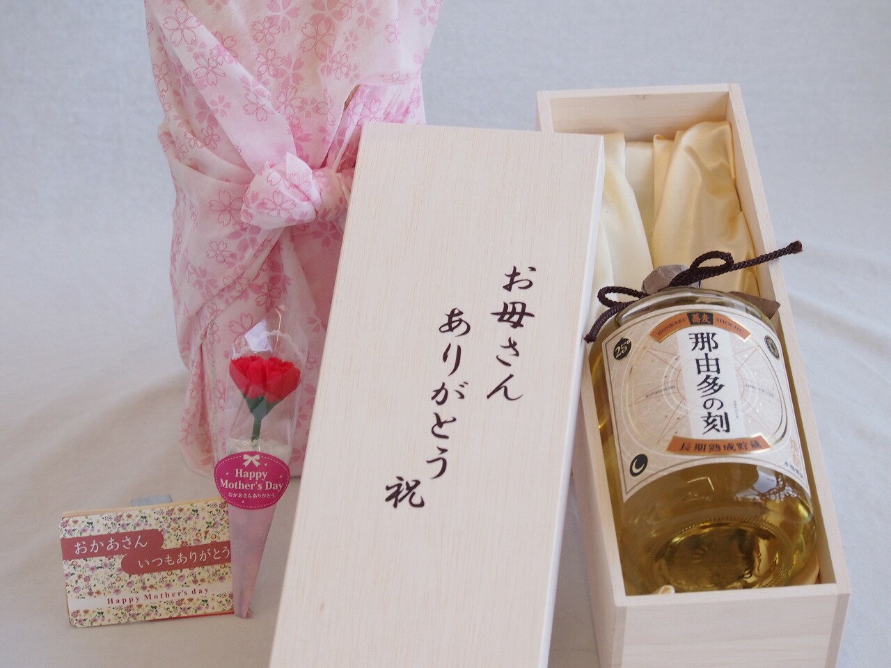 楽天贈り物本舗じざけや【最大2000円オフクーポン27日1:59迄】母の日 お母さんありがとう木箱セット 雲海酒造 本格そば焼酎 長期熟成貯蔵那由多の刻 （宮崎県） 720ml 母の日カードとカーネイション付