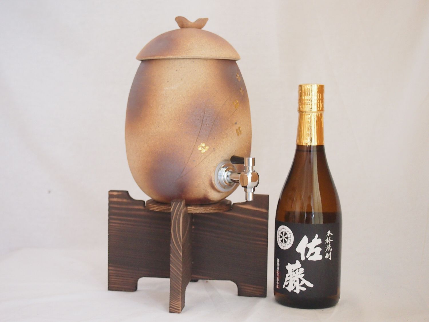 佐藤 黒 信楽焼・明山窯　焼酎サーバー　火色金小紋　2200cc(滋賀県)芋焼酎 佐藤黒 720ml(鹿児島)