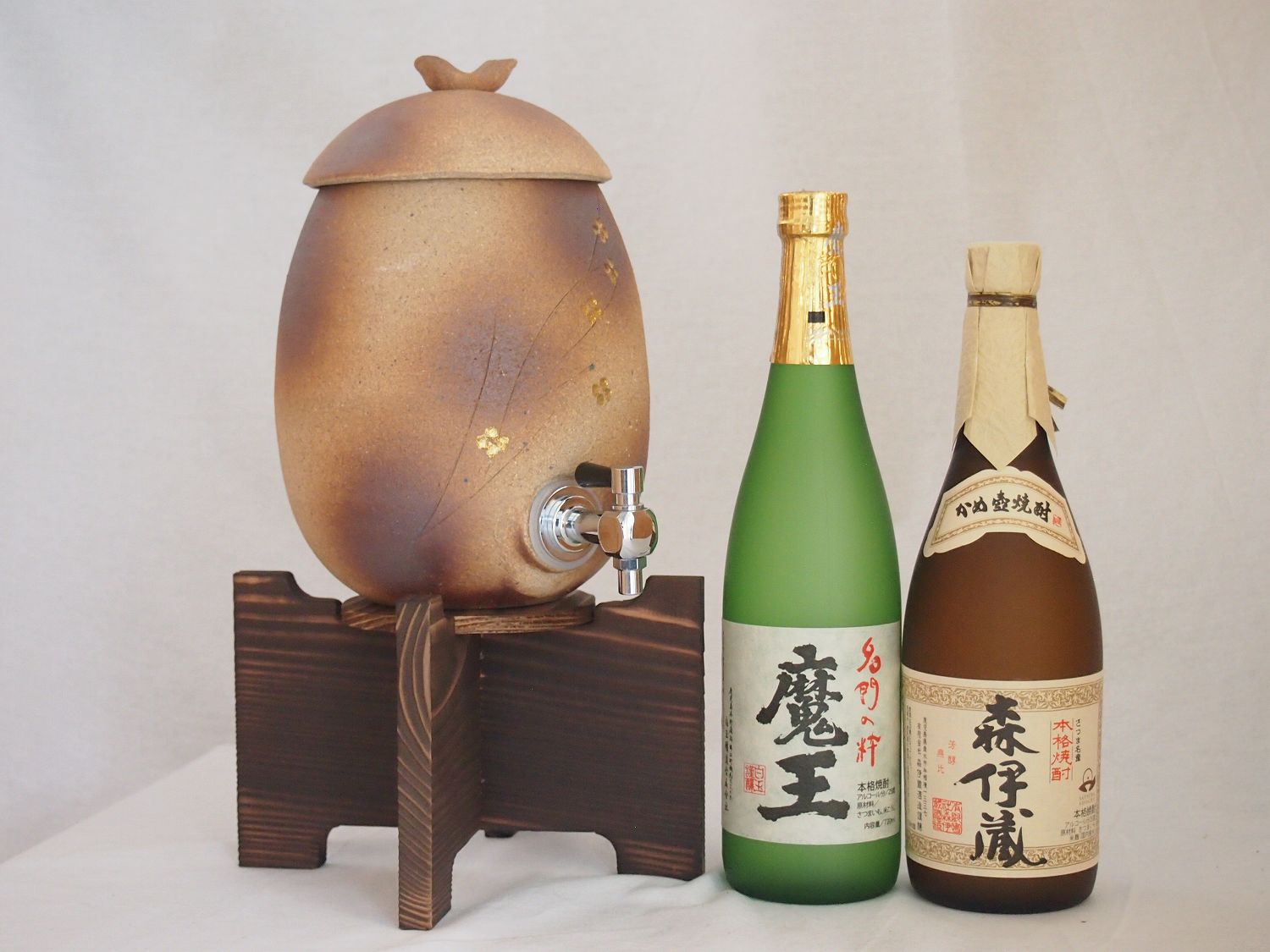 森伊蔵 信楽焼・明山窯　焼酎サーバー　火色金小紋　2200cc(滋賀県)芋焼酎2本セット 森伊蔵720ml 魔王720ml(鹿児島)