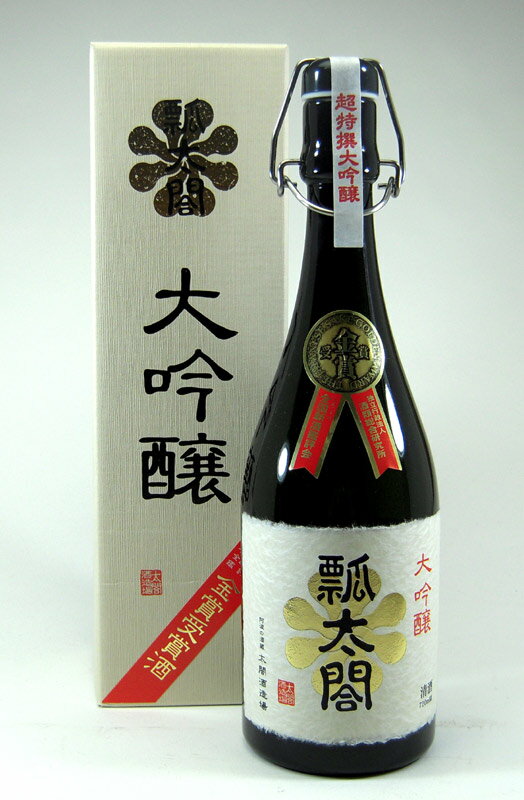 日新酒類　瓢太閣　金賞受賞酒　大吟醸　720ml 味わいの特徴 酒造りの技術と情熱をかけ、最上質の「山田錦」の米の芯から引き出された奥深い丸みと、四国吉野川の清冽な地下水の恵みから生まれた上立ち香りとふくらみのある味わいの大吟醸。 製造元 日新酒類（株） 産地 [徳島県] 種別 大吟醸 主要原料米 山田錦 精米歩合 35% アルコール度数 17% 容量 720ml その他 日本酒度/+4　酸度/1.4　アミノ酸度/- ○○●○○ 甘　口やや甘口普　通やや辛口辛　口