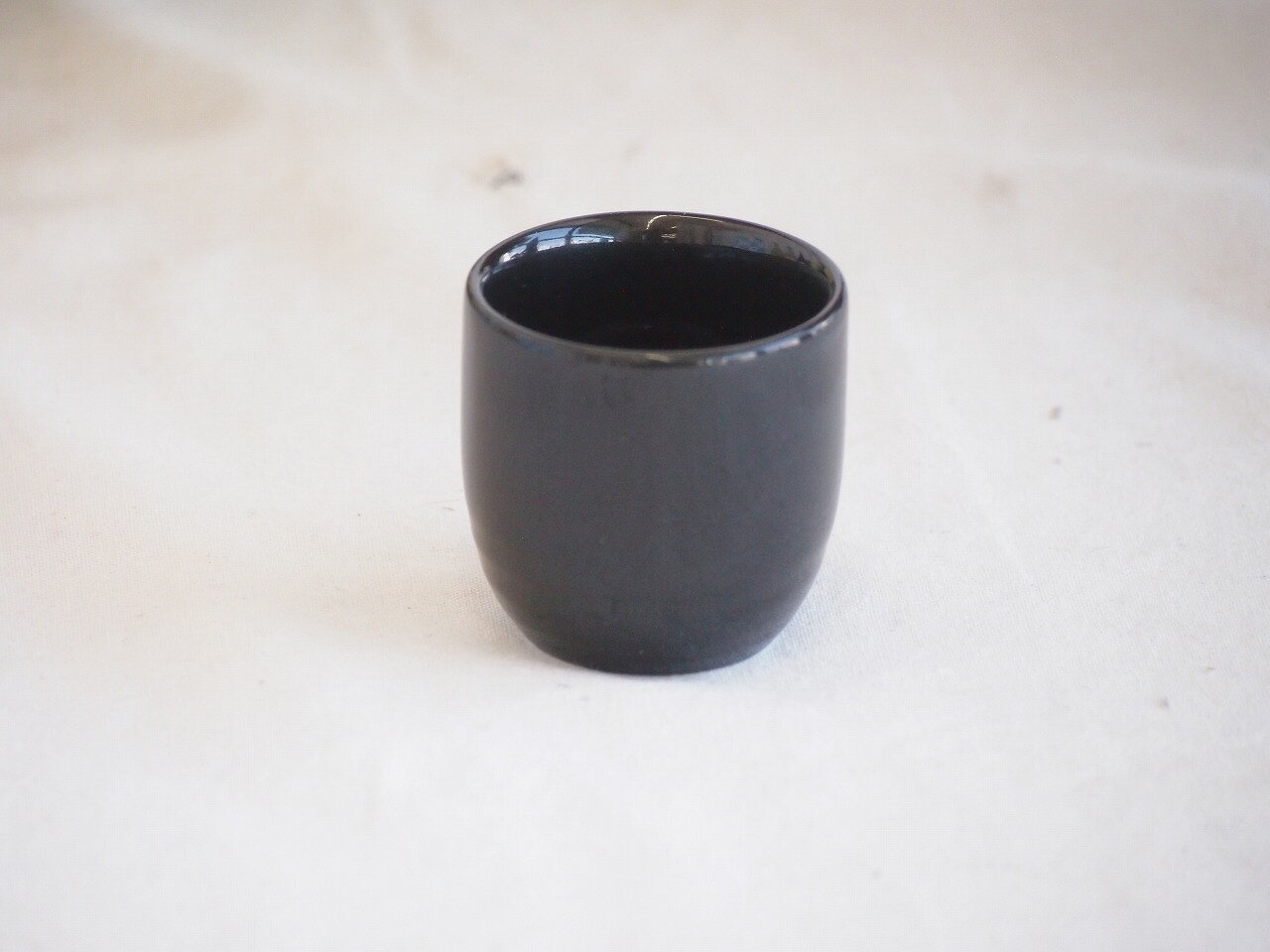 【訳あり店頭現品限り】ぐいのみ陶器光沢お猪口1個