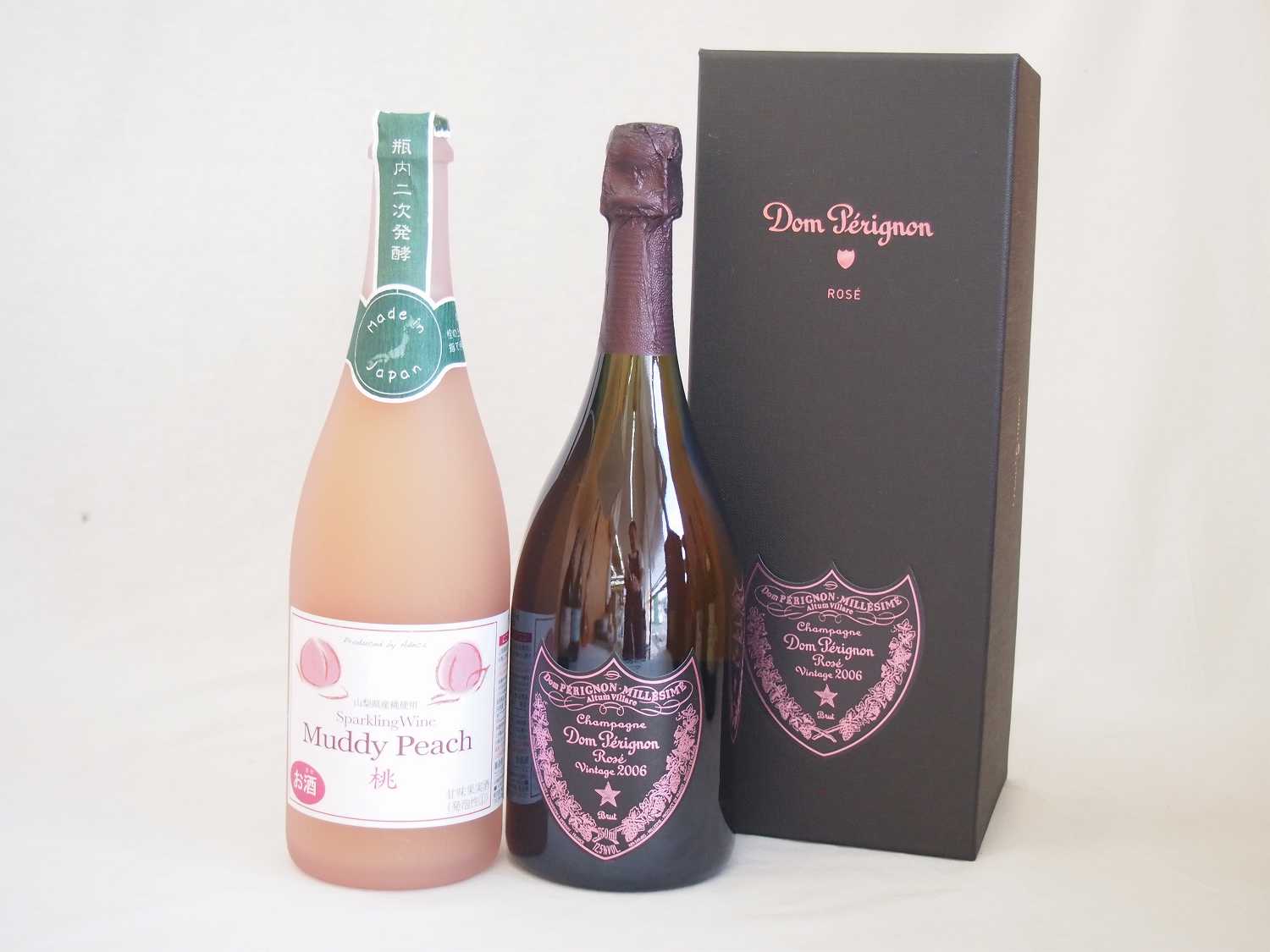 正規ピンクのドンペリと山梨県産マディデラウェア桃使用スパークリングワイン(やや甘口)750ml 2本セット 1