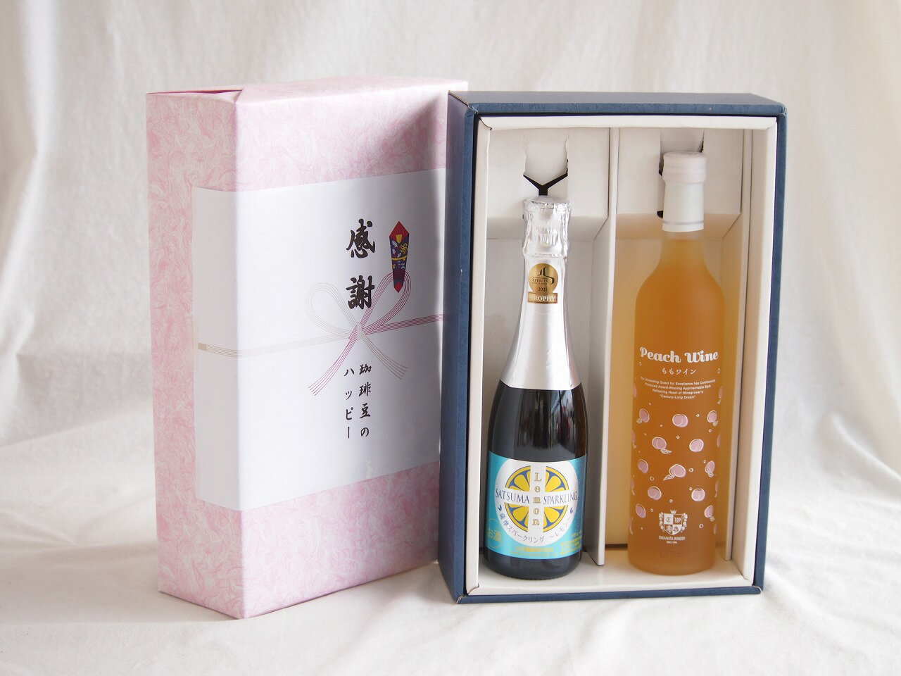 「薩摩スパークリング レモン 8° 375ml」は、鹿児島県の老舗メーカーである**本坊酒造**が造る、リキュールタイプの炭酸入りお酒です。 一般的なレモンサワーとは一味違う、本格派の味わいが特徴です。主な特徴をまとめました。 --- 1....