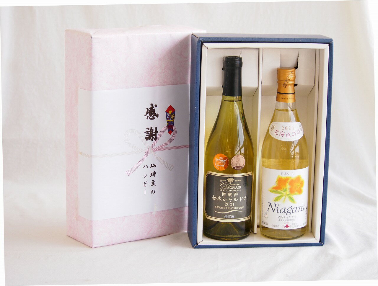 本格的な辛口白ワインです。 山梨県を代表するワイン用ブドウ「甲州」を使い、手間暇をかけて造られたこのワインは、食事と一緒に楽しむのに最適な、非常に評価の高い一本です。 このワインの最大の特徴は、「甲州種ブドウ」と「シュール・リー製法」にあり...