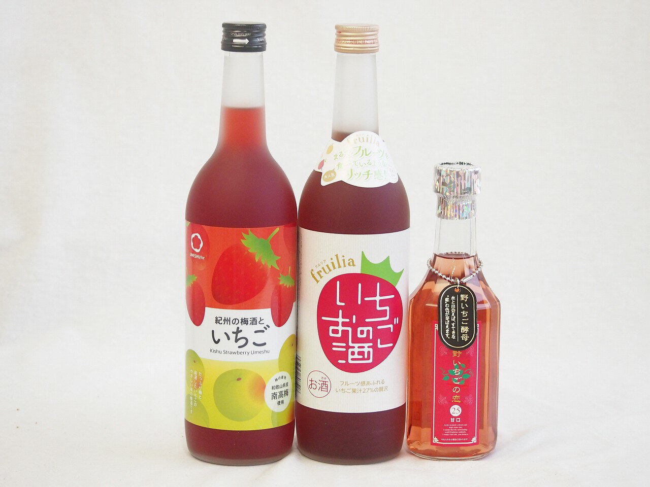 いちごリキュール3本セット(中埜酒造いちごのお酒7度(愛知県) 中野BC紀州の梅酒といちご12度(和歌山県) 神楽酒造野いちごの恋25度(宮崎県)) 720ml×2本 300ml×1本