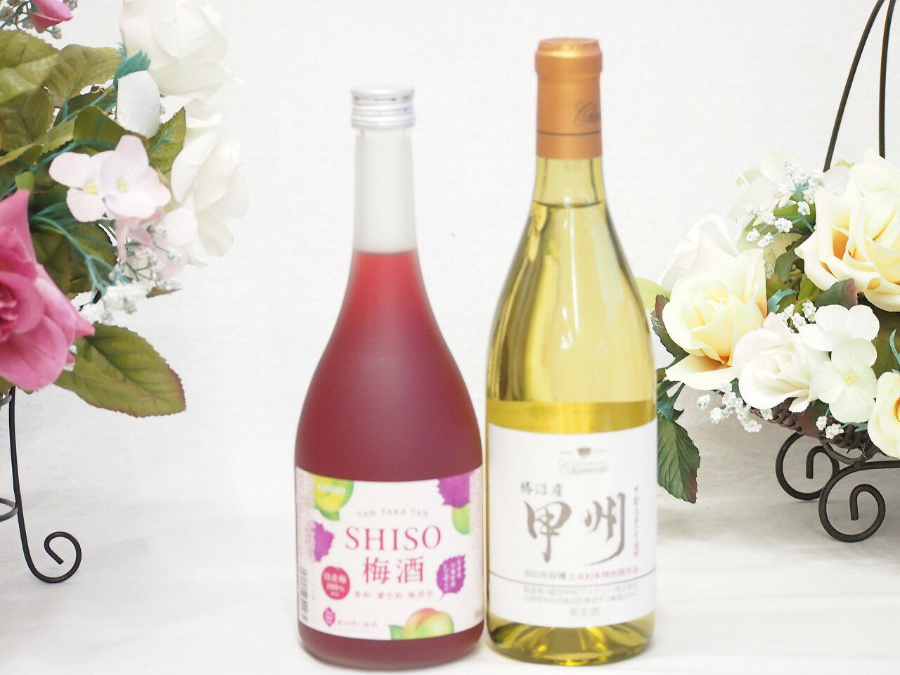「鍛高譚の梅酒」は、「しそ焼酎 鍛高譚」に使用されている赤紫蘇と同じ原料を使用しています。 赤紫蘇抽出液と梅酒をブレンドした、香り高い赤紫蘇の風味と、梅酒のさわやかな味わいが楽しめる梅酒です。 液色のルビー色は紫蘇由来のものです。 香りは赤紫蘇と梅酒由来のものです。 着色料及び香料無添加の梅酒です。 蔵　元 合同酒精 原材料 青梅、紫蘇、醸造アルコール、果糖ぶどう糖液糖、酸味料 種　類 リキュール 度　数 12度鍛高譚の梅酒と国産ワインセット(勝沼産 甲州 白ワイン やや甘口(山梨県)720ml鍛高譚梅酒720ml