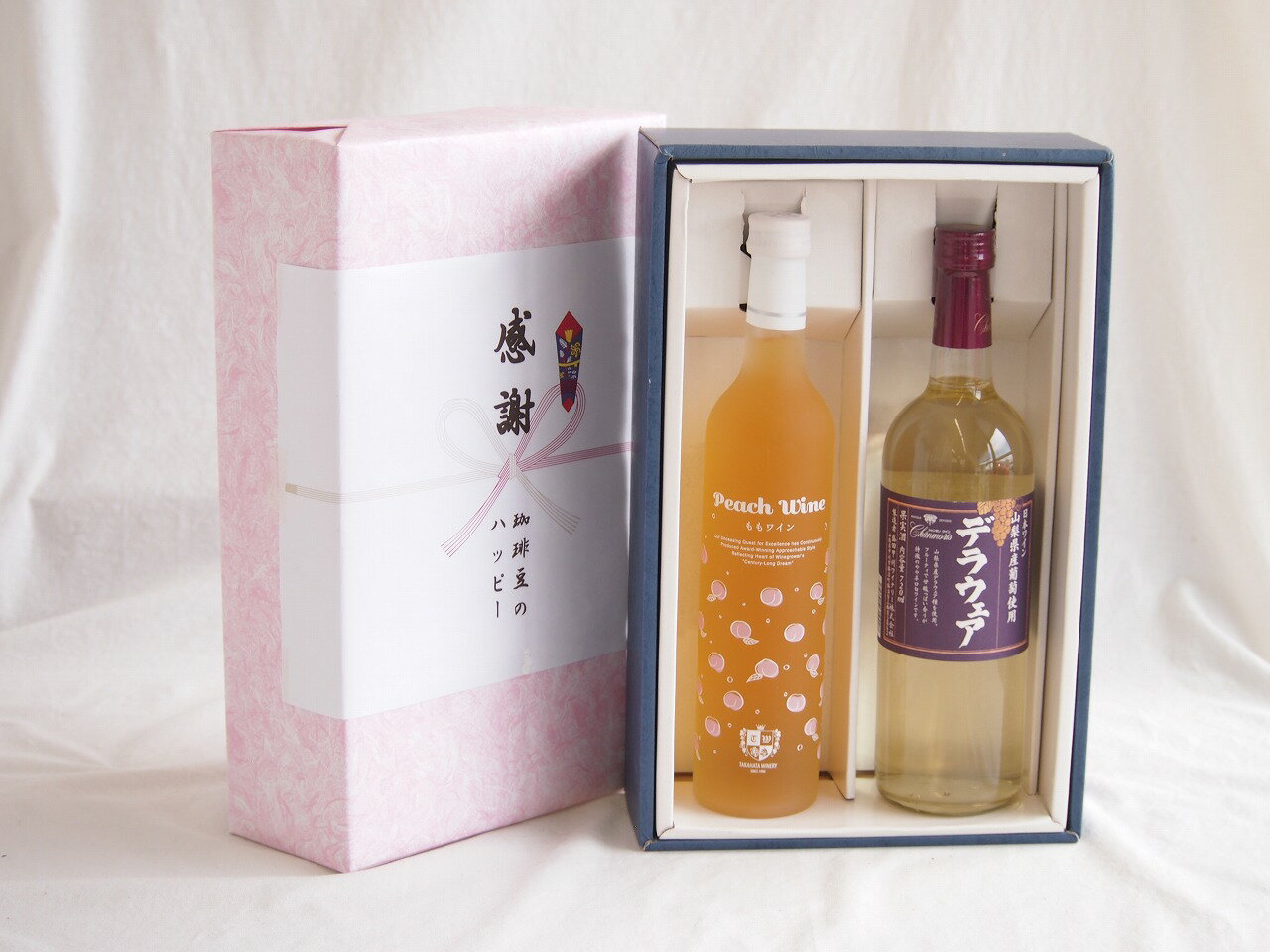 感謝の贈り物ボックス 白桃甘口フルーツワインと国産ワインセット(山梨県産葡萄使用 デラウエア白ワイン やや辛口(山梨県)720ml高畠もも甘口ワイン(山形県)500ml