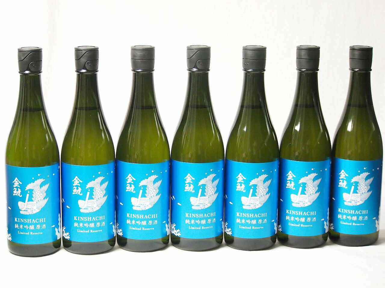 「金鯱 別囲い純米吟醸原酒〈海〉」は、原酒ならではのしっかりとした旨味がありつつ、瑞々しい甘みと爽やかな酸味が特徴のお酒です。 この「ジューシーさ」と「夏酒らしい爽快感」を引き立てる、 1. さっぱりとした魚介料理（海の幸） お酒の名前が「海」ということもあり、やはり魚介類との相性は間違いありません。 白身魚やイカのお刺身（すだちやレモンを少し搾ると、お酒の酸味と同調してさらに美味しくなります） カツオのたたき（ポン酢や薬味をたっぷり添えて） ホタテのカルパッチョ 2. 夏の爽やかな大衆料理・おつまみ お酒の持つフレッシュな酸味が、夏の定番おつまみの味をキリッと引き締めてくれます。 冷やしトマトやモッツァレラチーズとトマトのカプレーゼ** みょうがや大葉、生姜を使った薬味たっぷりの冷奴** 焼きナス（生姜醤油で） 3. 程よく油気のある料理（原酒のキレを楽しむ） アルコール度数が高めの「原酒」なので、少し油分のあるお料理と合わせても負けません。お口の中の脂を、お酒の酸とアルコールがすっきりと洗い流してくれます。 キスや夏野菜（ナス、ズッキーニなど）の天ぷら**（塩で食べるのがおすすめ） 鶏の塩焼き または **塩つくね** 豚しゃぶサラダ（ごまドレッシング、ポン酢どちらも合います） 特におすすめの飲み方： お料理と合わせる時は、冷蔵庫でキンキンに冷やすのがポイントです。温度が上がるにつれてお酒の甘味が強く感じられるようになるので、お料理の塩気や酸味（ポン酢やレモンなど）と交互に合わせると、無限に箸が進む組み合わせになりますよ。7本セット(金鯱 別囲い純米吟醸原酒(海) 16度(愛知県)) 720ml×7本
