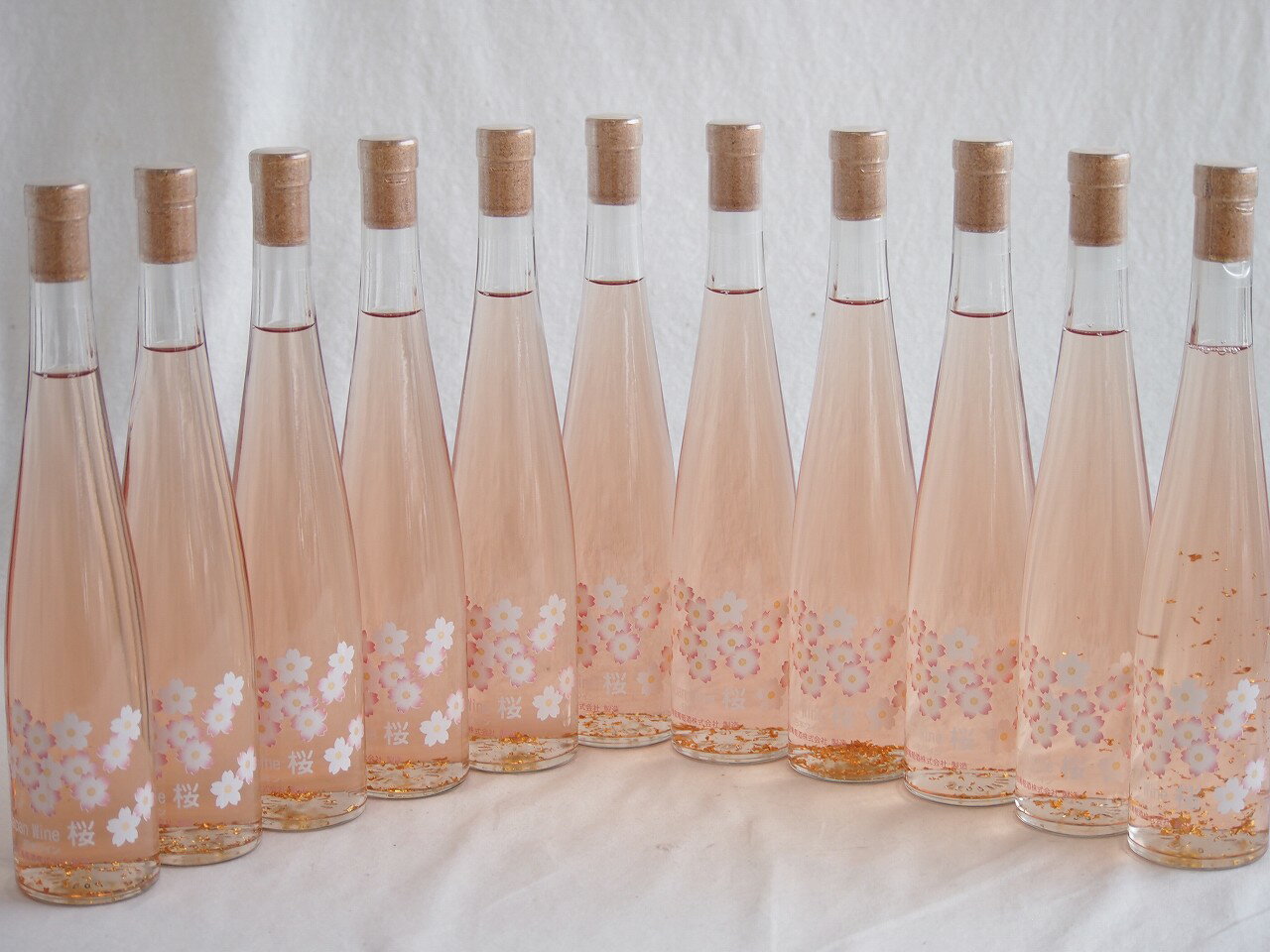 【最大2000円オフクーポン11日1:59迄】11本セット(ジャパンワイン桜 金箔入ほのかな甘味alco12.5度(山梨県)) 375ml×11本