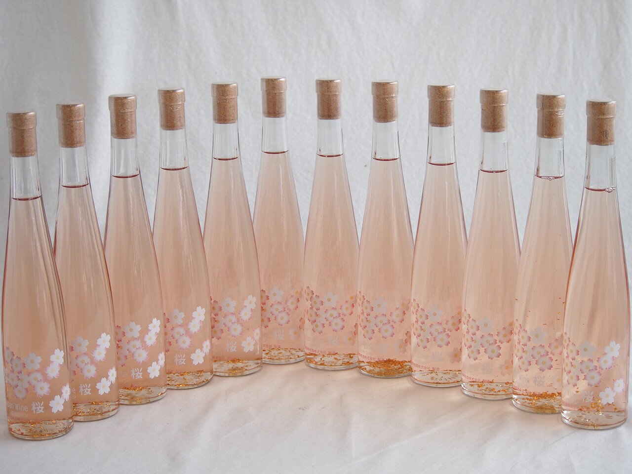 12本セット(ジャパンワイン桜 金箔入ほのかな甘味alco12.5度(山梨県)) 375ml×12本