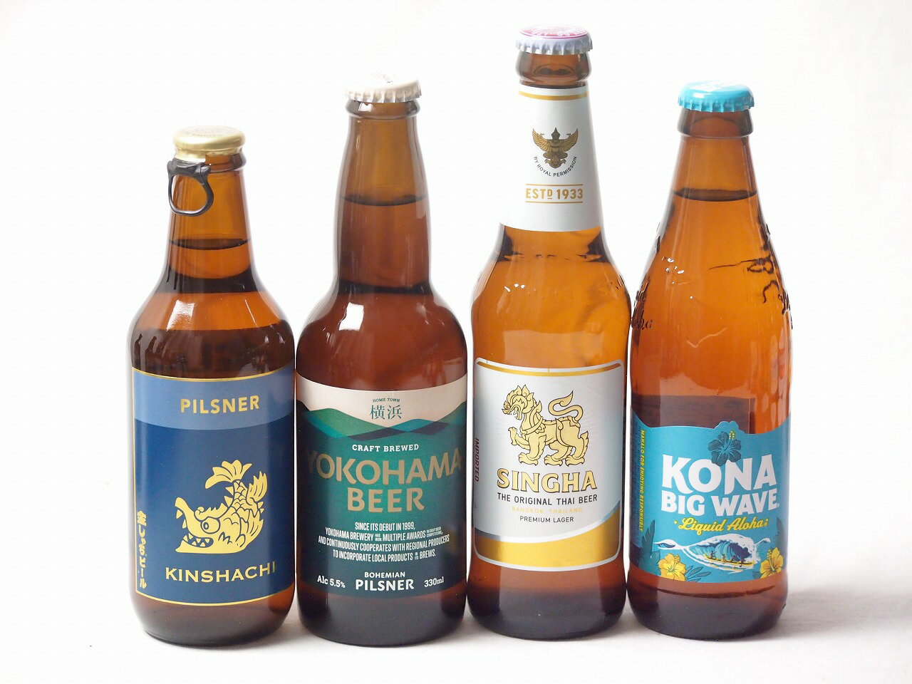 地域が生んだクラフトビール4本セット(金しゃちビールピルスナーalc5％(愛知県) 横浜ビール ピルスナーalc5.5％(神奈川県) シンハー(SINGHA)alc5％(タイ) ビッグウェーブゴールデンエールalc4.5％(アメリカ)) 330ml×3本