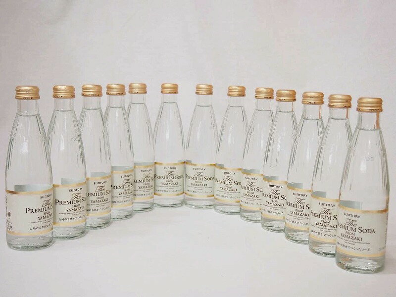 楽天贈り物本舗じざけや【最大2000円オフクーポン27日1:59迄】プレミアムソーダ 山崎の天然水でつくったソーダ サントリー 瓶240ml×13