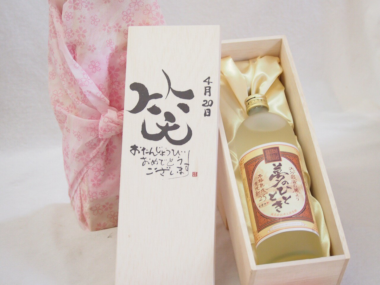 榮田　清峰作プロフィール三重県在住6歳より書道を習い、「いし」の一筆めが大成功して書道が好きになる。会社員をしながらデザイン書道に出逢い、ホテル・百貨店の販促物制作に携わった後、フリーランスのデザイン書道家として活動。主に店舗・商品名の筆文...