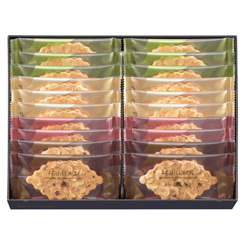 フランス語で「木の葉」を意味するクッキー。スライスナッツをしきつめてパリッと香ばしく焼き上げたクッキーにバランスよくチョコレートをサンドしました。チョコレートはナッツに合わせて相性のよいものを厳選。クッキーとナッツとチョコレート、それぞれの味と食感が繊細に重なり合います。フランス語で「木の葉」を意味するクッキー。スライスナッツをしきつめてパリッと香ばしく焼き上げたクッキーにバランスよくチョコレートをサンドしました。チョコレートはナッツに合わせて相性のよいものを厳選。クッキーとナッツとチョコレート、それぞれの味と食感が繊細に重なり合います。■セット内容/ファヤージュ×20 ■箱サイズ/20.1×26×5.1cm ■賞味期間/常温315日 ■アレルゲン/卵・乳・小麦フランス語で「木の葉」を意味するクッキー。スライスナッツをしきつめてパリッと香ばしく焼き上げたクッキーにバランスよくチョコレートをサンドしました。チョコレートはナッツに合わせて相性のよいものを厳選。クッキーとナッツとチョコレート、それぞれの味と食感が繊細に重なり合います。フランス語で「木の葉」を意味するクッキー。スライスナッツをしきつめてパリッと香ばしく焼き上げたクッキーにバランスよくチョコレートをサンドしました。チョコレートはナッツに合わせて相性のよいものを厳選。クッキーとナッツとチョコレート、それぞれの味と食感が繊細に重なり合います。■セット内容/ファヤージュ×20 ■箱サイズ/20.1×26×5.1cm ■賞味期間/常温315日 ■アレルゲン/卵・乳・小麦
