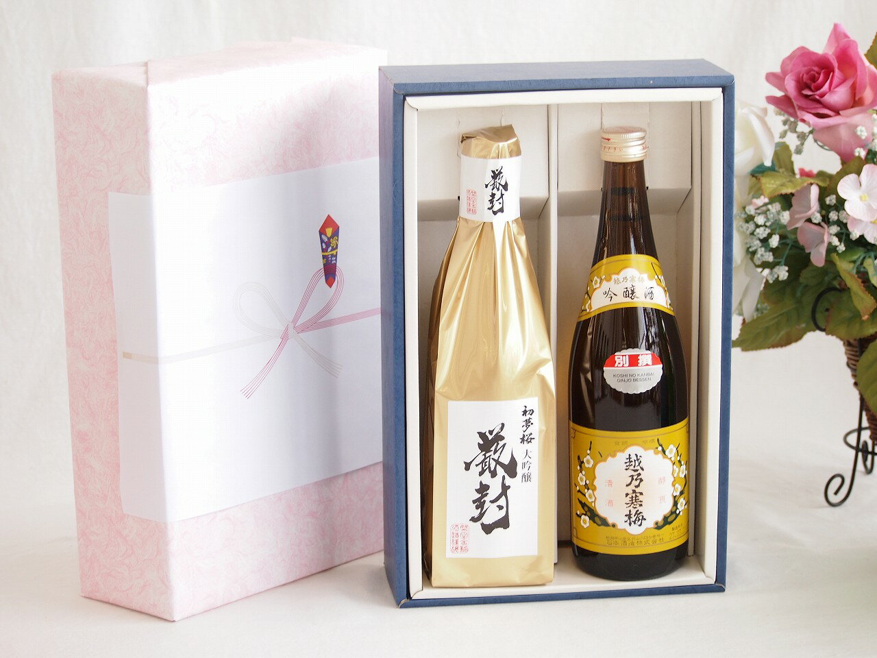 贅沢な日本酒感謝ボックス2本セット(金鯱初夢桜 厳封大吟醸(愛知) 越乃寒梅吟醸(新潟)) 720ml×2本