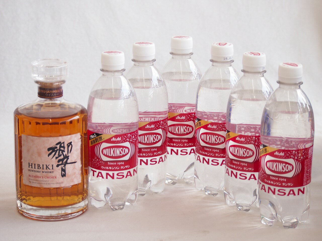 家飲みを、バーカウンターへ ハイボールウイスキー7本セット(響 ブレンダーズチョイス43度 ウィルキンソン炭酸) 700ml×1本 500ml×6本