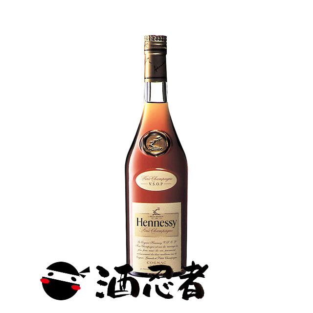 商品説明名称・内容量ヘネシー VSOP　コニャック ブランデー　40度　700ml　箱なし (正規品) 原材料 ぶどう 保存方法 常温&nbsp; 販売者 ライクリカー 和歌山県橋本市隅田町河瀬429 &nbsp;商品説明 ヘネシーVSOP フィーヌ シャンパーニュは、厳しい条件を満たした約60種類のオー・ドヴィー（原酒）がブレンドされ、繊細で洗練された素晴らしい味わいを実現しています。