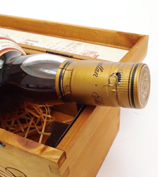 ザ・マッカラン・グランレゼルバ 18年【1999】40度700ml【希少】【銀行振り込み決済・クレジット決済に対応】【代引き決済不可】