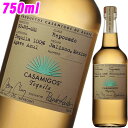 商品名カーサミーゴス レポサドCasamigos Reposado 内容量750ml アルコール度数40度 タイプテキーラ 生産地メキシコ 蒸溜所ブランド（以前）フィノス・デ・アガベ蒸留所／Finos de Agave （NOM 1416） （現在）Diageo Mexico Operaciones （NOM 1609）「Casamigos(カーサミーゴス)」はハリウッド俳優のジョージ・クルーニー氏と友人で実業家のランディ・ガーバー氏によって立ち上げられたプレミアムテキーラブランドです。スペイン語でcasaは「家」、amigosは「友人」という意味で、Casamigos＝「友人の家」が意味するように元々はジョージ・クルーニーとランディ・ガーバーの間で個人的な好みと使用のためにテキーラを作ることを目的として始まりました。現在はディアジオ社がブランドを所有しています。