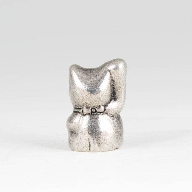 薩摩錫器 錫 置物 招き猫 イブシ加工 [No.181A-2] 薩摩錫器工芸館 代引不可父の日 錫器 錫製 縁起物 置物 還暦祝 結婚祝 退職祝 贈答 母の日 プレゼント ギフト 伝統工芸品 [2]