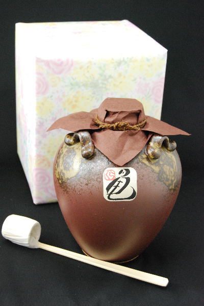 月の中　芋焼酎　亀岩倉酒造　25度　1800mlのサムネイル