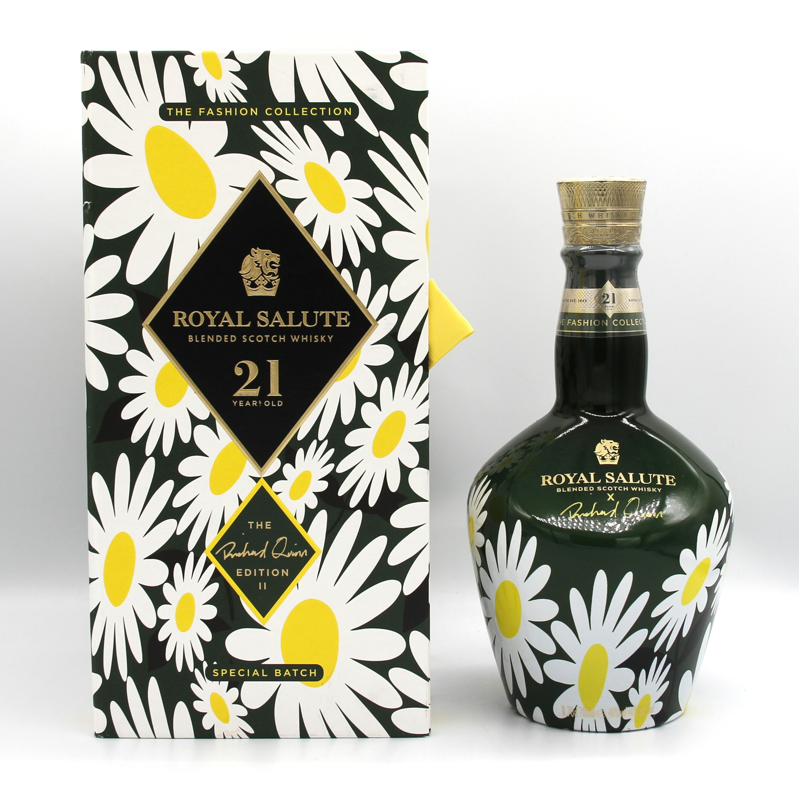 SaketownのROYAL SALUTE ローヤルサルート 21年 リチャード・クイン エディション2 デイジー スコッチ ウイスキー 40％ 700ml 陶器ボトル 1本 箱付き｜アングル2
