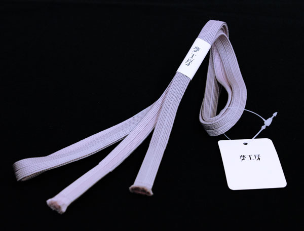 【 夢工房 ブランド 】日本製 絹100％夢工房 四分紐 帯締 （ 帯〆 ）【薄パープルグレー × 薄ピンク】【在庫処分品 理由あり特価品】メーカー処分品でお値打ち価格♪帯留 帯飾り に使える帯締（帯〆）です