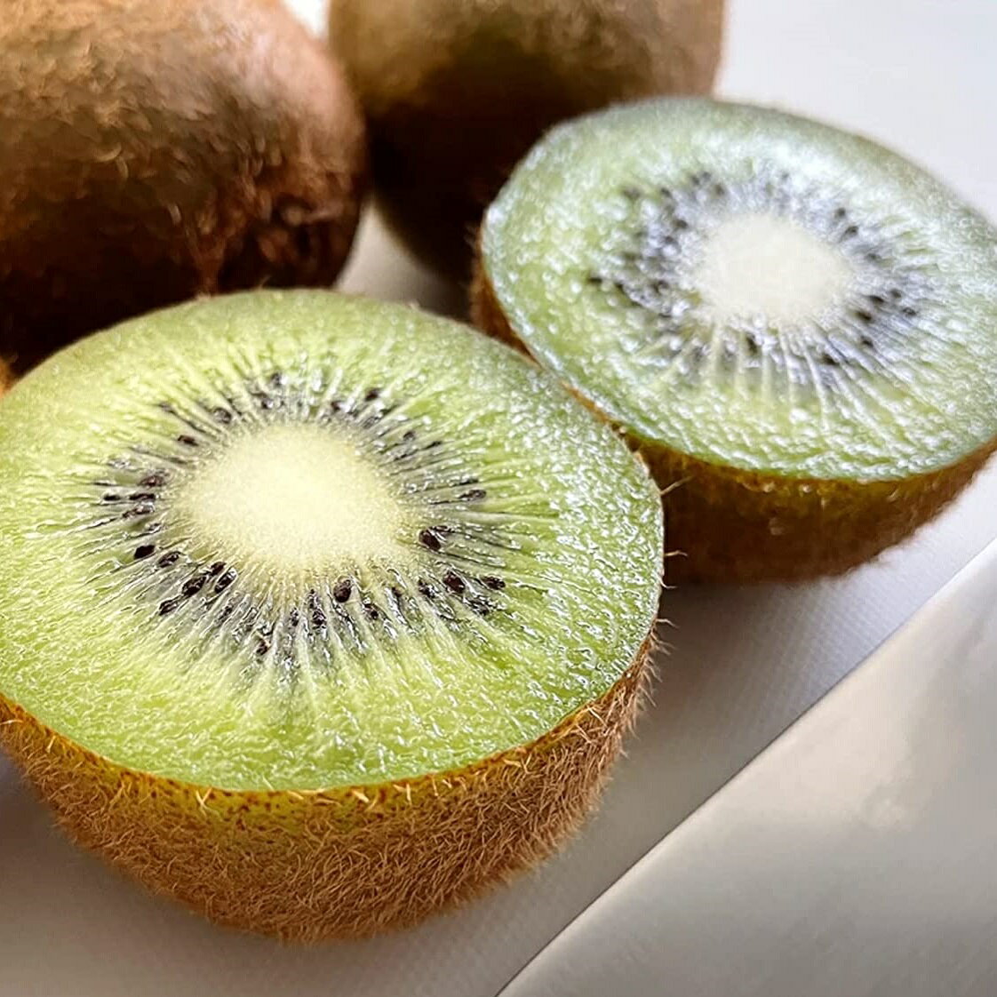 [送料無料][あす楽] 美味いとこどり グリーン キウイ 約2kg ニュージーランド 完熟 フルーツマイスターが選別
