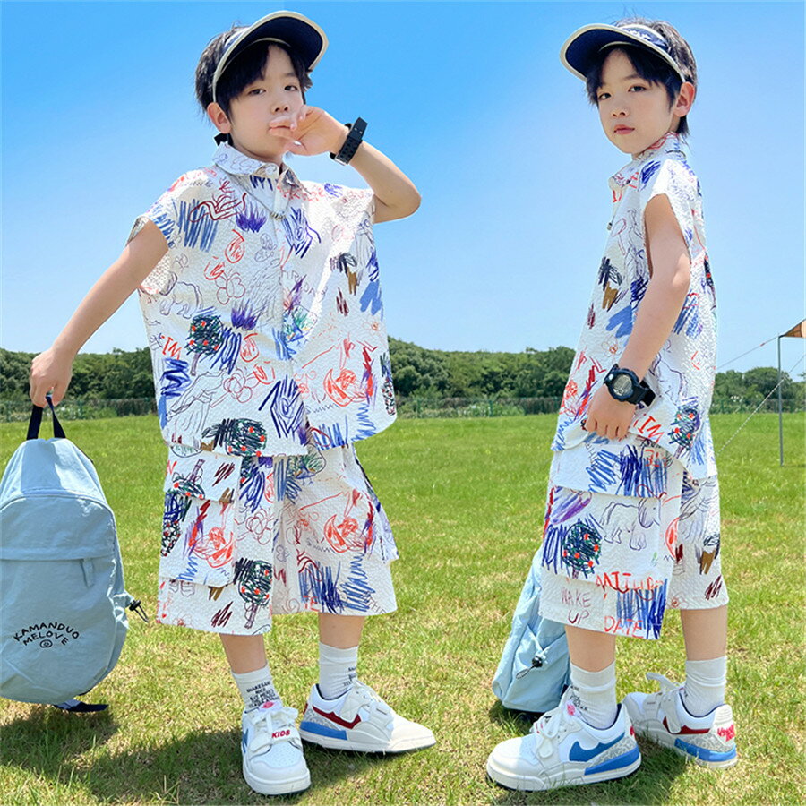 Rakuten - セットアップ キッズ 男の子 子供 上下セット ノースリーブ シャツ ハーフパンツ 2点セット 子供服 ジュニア カジュアル 柄 総柄 夏 120 130 140 150 160 170