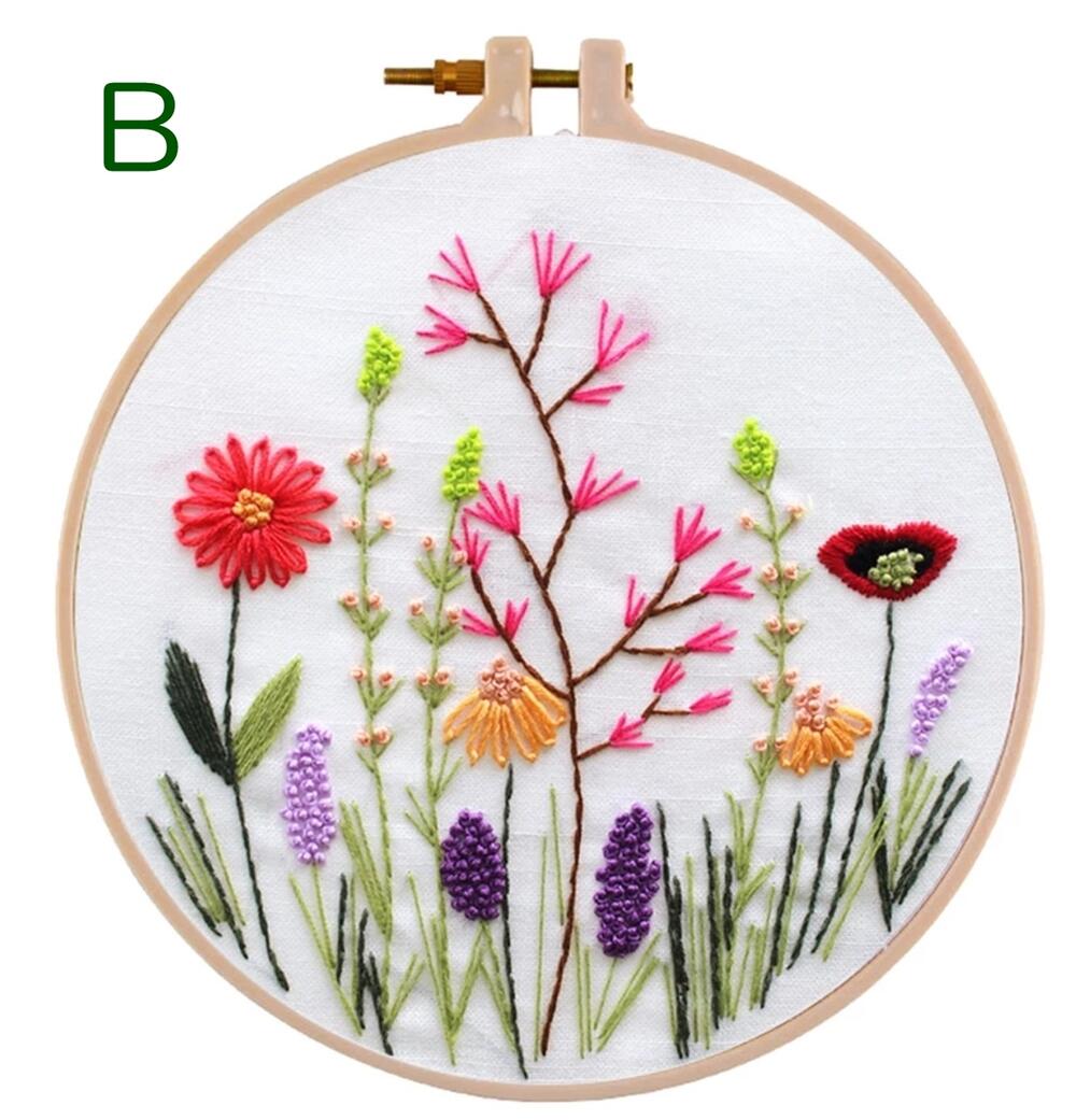 かんたん 初心者ok 人気 かわいいお花のデザイン 練習に 刺繍キット 可愛い野の花 ていねいな説明書付き フランス刺繍キット 初級 初心者 プラスチック製の枠付き 激安大特価 刺しゅう 送料無料 刺しゅうキット ボタニカル 手芸キット 白 基本ステッチ 簡単 かわいい 緑