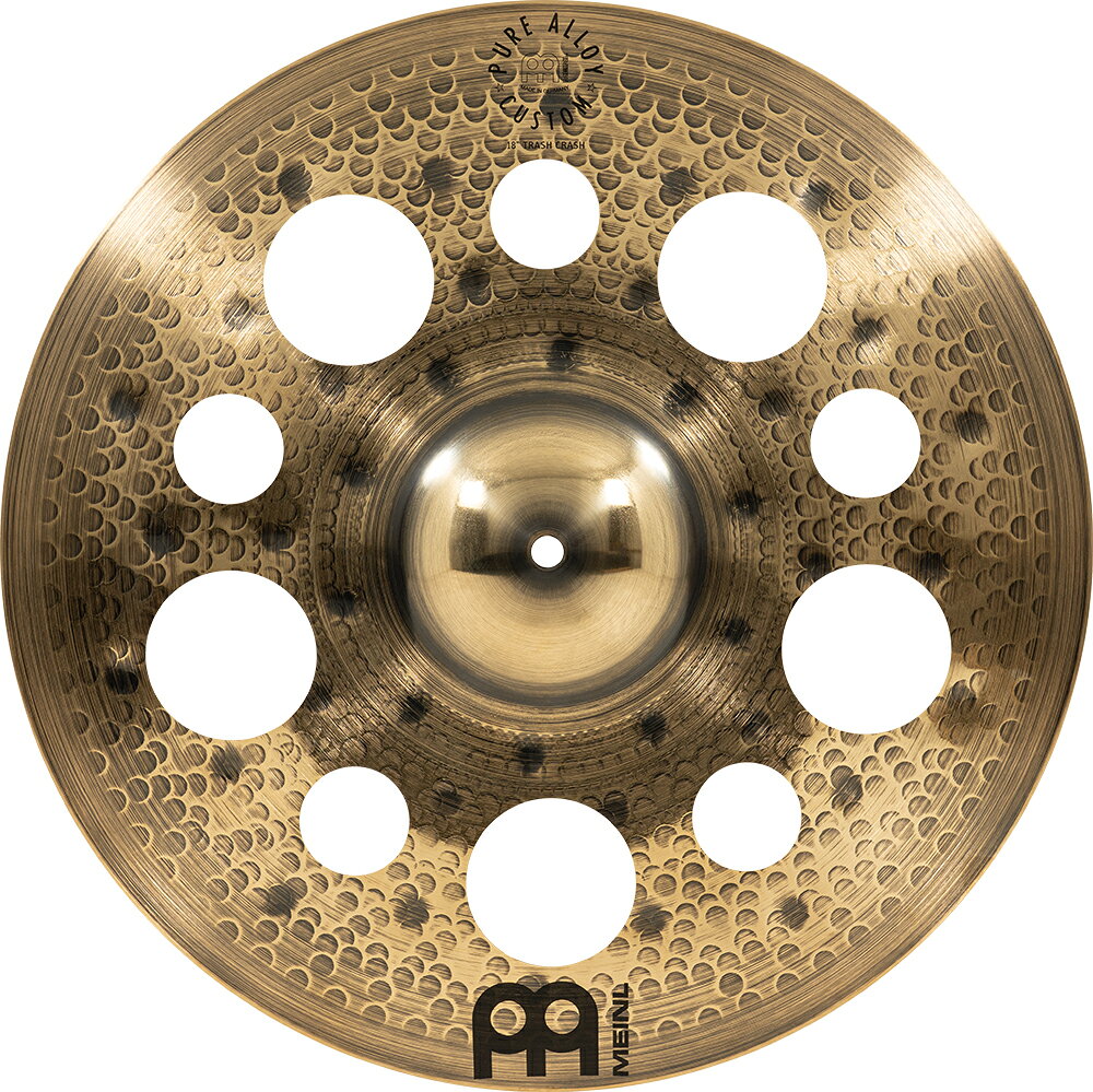 Pure Alloy Custom シリーズ PURE ALLOY を発売以来、多くのアーティストから薄いウエイトを求める声が寄せられました。様々なオプションをテストした後、ラインナップにミディアムシン・ウェイトの追加を考えました。 ピュアアロイの特徴である明るい輝きとサステインを保持しながら、暖かみのあるボディと素早いディケイで、わずかにソフトなアタックを生み出します。 ドイツでピュアアロイ・ブロンズからハンマリングで成形されます。このシンバルを際立たせるため、カスタムスモークブロンズと呼ばれる新しいフィニッシュを表面に施し、裏面は磨き上げたブリリアント・フィニッシュしています。ピュアアロイ・ブロンズは、どのドラムキットにもユニークで美しい追加シンバルになるでしょう。スモークブロンズトップとブリリアントボトムの見事な組み合わせです。 特徴 ・ 優れたタッチと透き通ったピュアなサウンド ・ 心地よい、澄んだ低音 ・ 幅広い音域をカバーする豊かな響き 音楽ジャンル ロック | ポップス | フュージョン R&B | レゲエ | スタジオ音楽 Pure Alloy Custom Trash Crash 18"