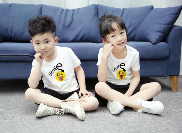 全品2点送料無料　親子ペアTシャツ　ママ　パパ　子供　短袖 親子お揃い　メンズTシャツ レディース　姉妹 トップス おそろい親子服 兄弟 姉妹 ビーチ ペアルック　誕生日プレゼント　子供　キッズ　旅行 セットアップ 日常服 可愛い トップス