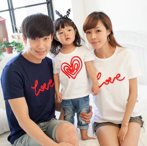 全品2点送料無料　親子ペアTシャツ　ママ　パパ　子供　短袖 親子お揃い　メンズTシャツ レディース　姉妹 トップス おそろい親子服 兄弟 姉妹 ビーチ ペアルック　誕生日プレゼント　子供　キッズ　旅行 セットアップ 日常服 可愛い トップス