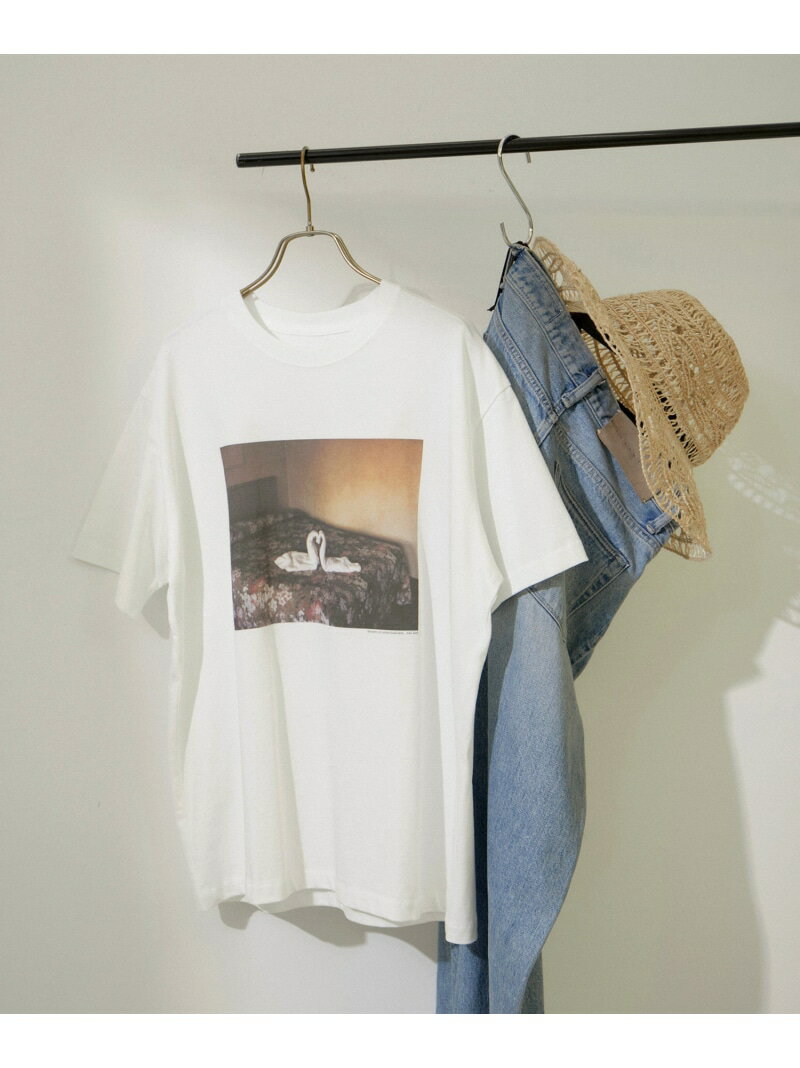 【Alec Soth(アレック・ソス)】[24SS]フォトTシャツ SALON adam et rope' サロン アダム エ ロペ トップス カットソー・Tシャツ ホワイト【先行予約】*【送料無料】[Rakuten Fashion]